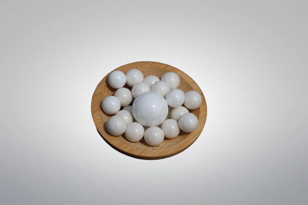 Boule d'alumine trempée à la zircone