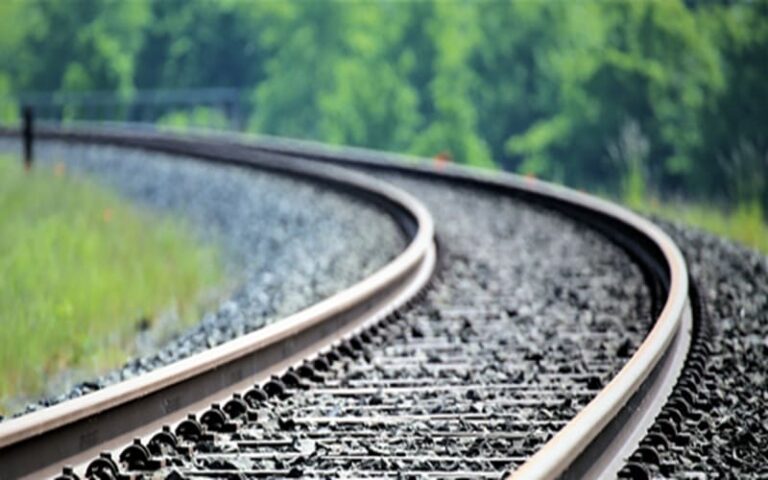 thermal expansion materials application-railroad track