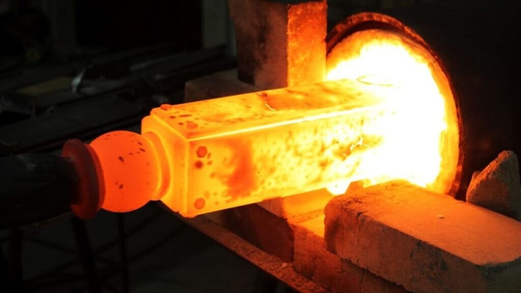 Heat Insulators in Furnaces 1024x576 1